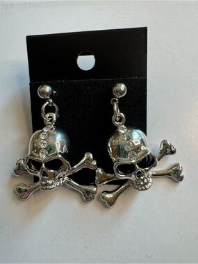 New Skull cross bones silver earrings
